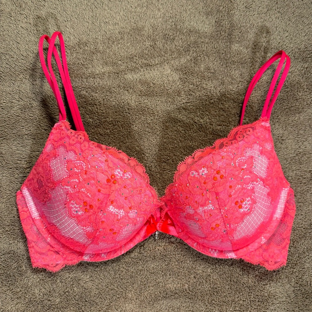 Victoria’s Secret Very Sexy Plunge Bra